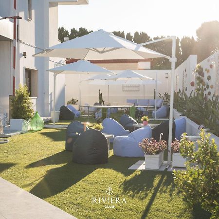 Hotel Riviera Бари Екстериор снимка
