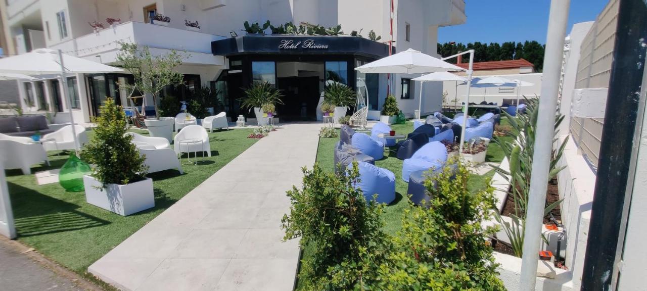 Hotel Riviera Бари Екстериор снимка