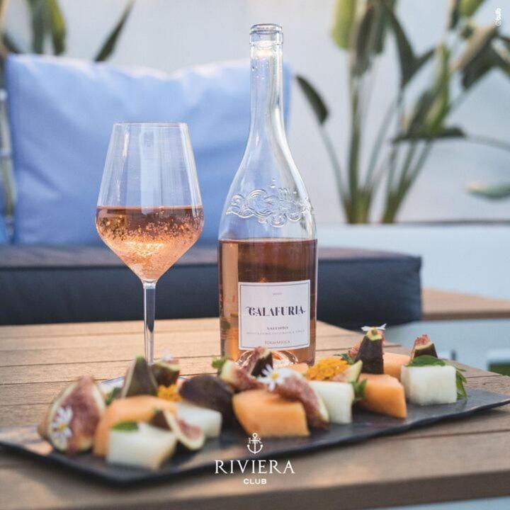Hotel Riviera Бари Екстериор снимка